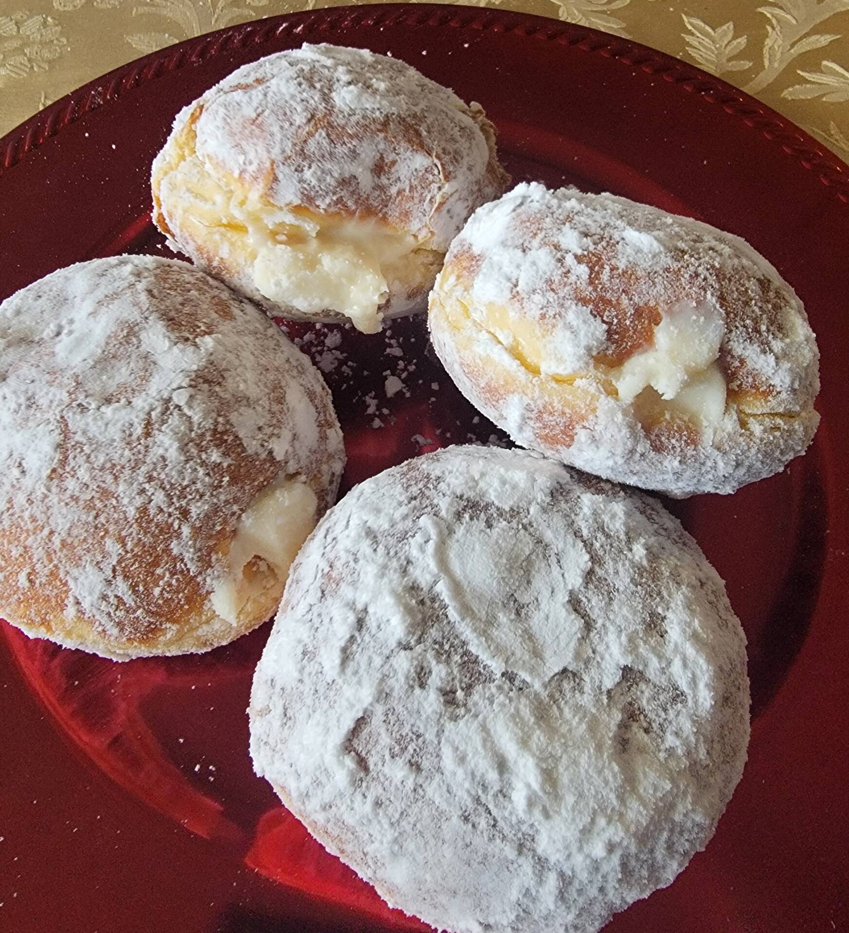 Cheese paczki simple simon bakery