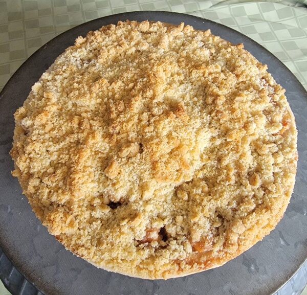 8" Strawberry Rhubarb Pie - Image 4