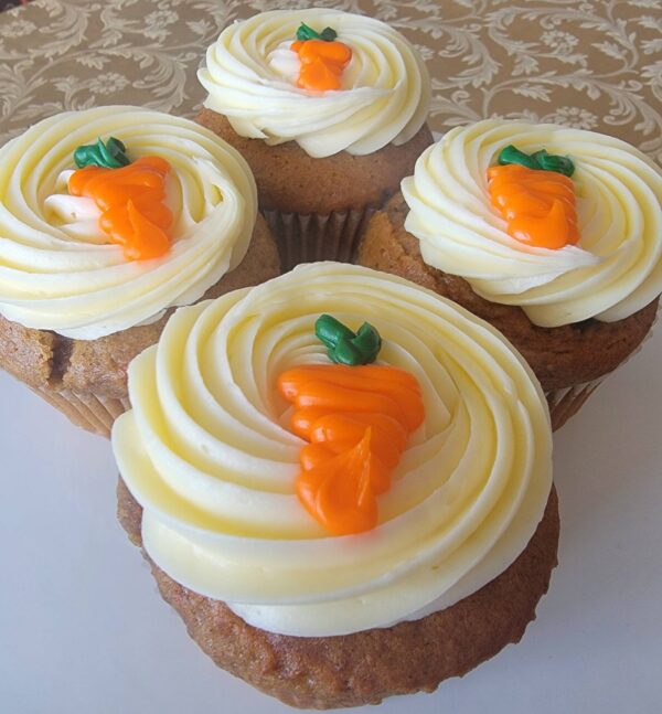 Red Velvet Cupcake - Gourmet - Image 4
