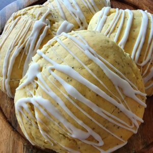 Lemon Poppyseed Scone
